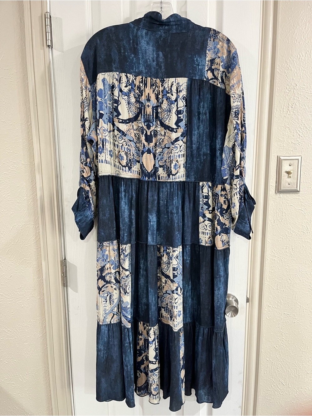 John Mark Button-Front Patchwork Midi Dress in Blues and Cream Size XL - Picture 2 of 4